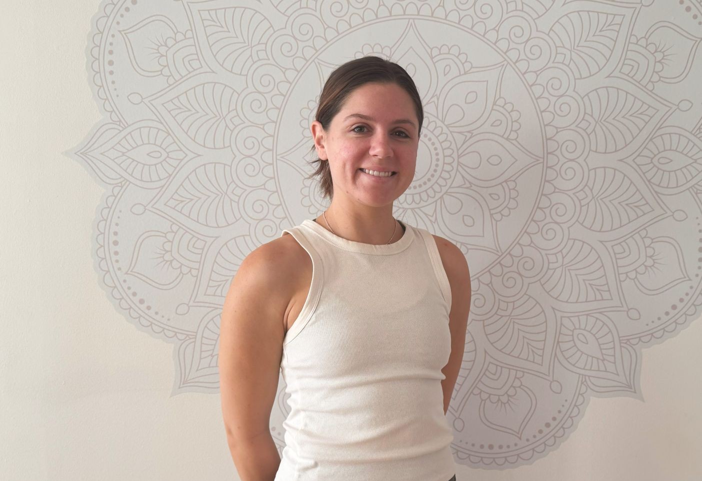 erin-photo erin-perrey-yoga-teacher